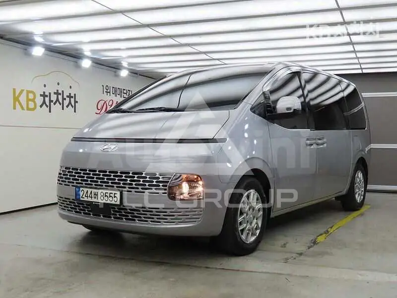 2023 Hyundai Staria