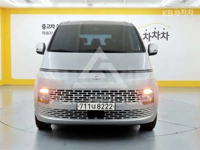 2023 Hyundai Staria