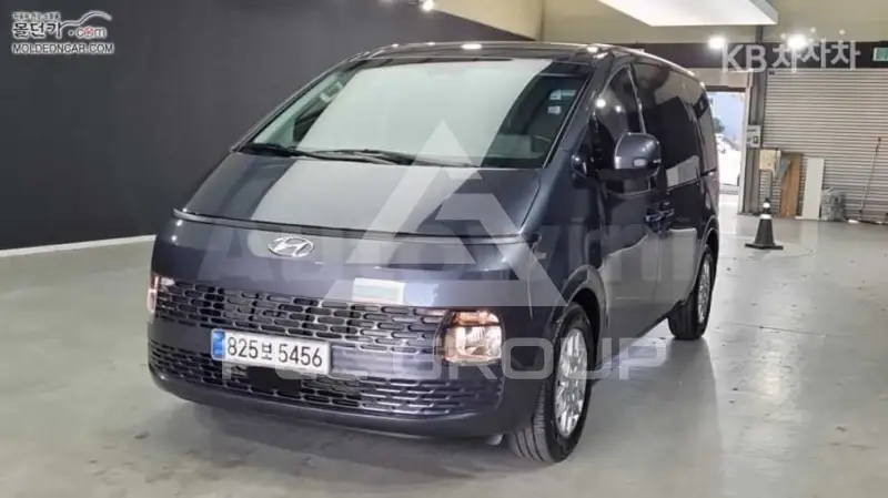 2023 Hyundai Staria
