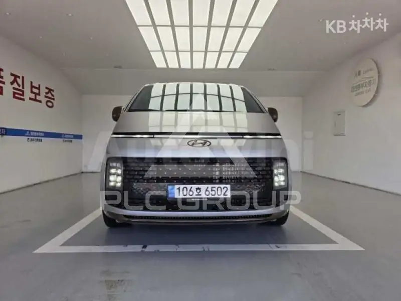 2023 Hyundai Staria