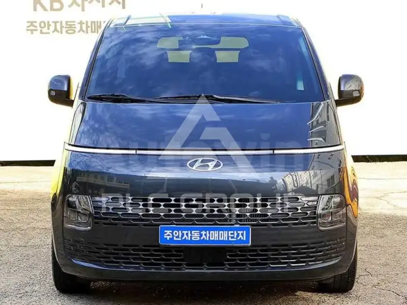 2023 Hyundai Staria