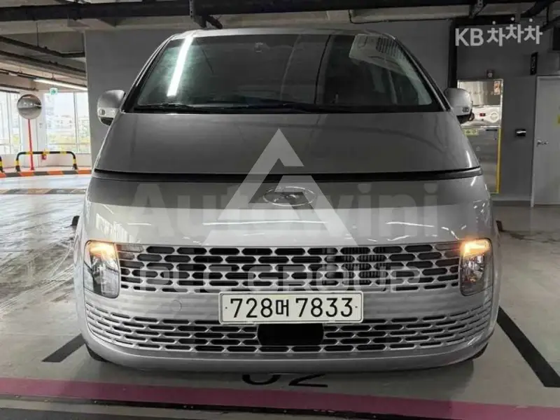 2023 Hyundai Staria