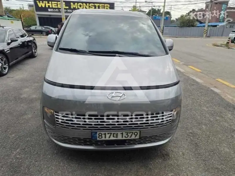 2023 Hyundai Staria