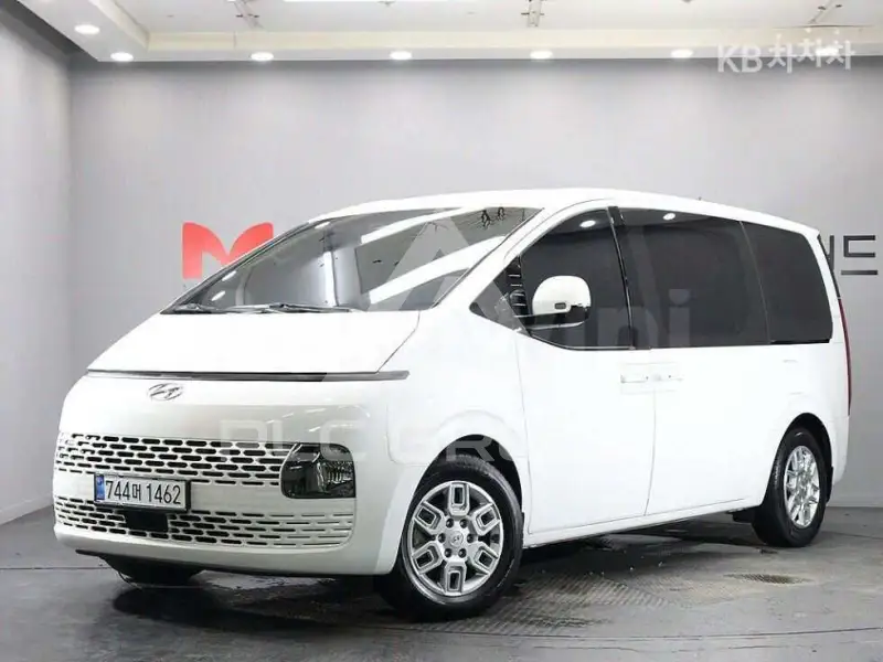 2023 Hyundai Staria