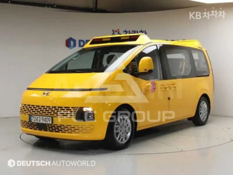 2023 Hyundai Staria