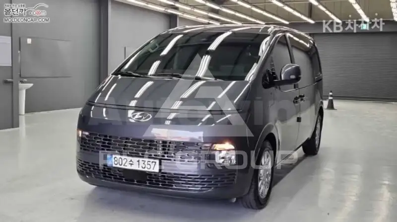 2023 Hyundai Staria
