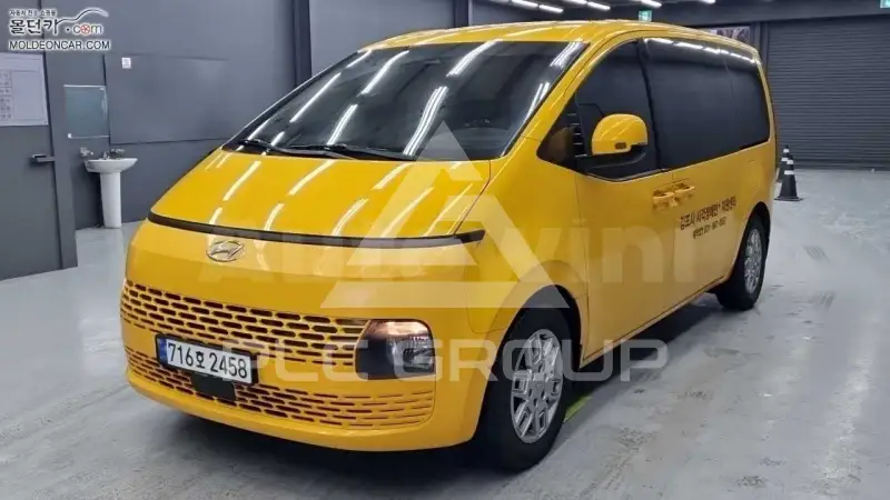 2023 Hyundai Staria