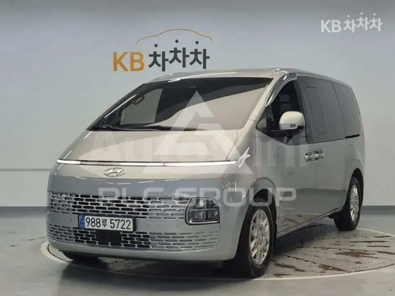 2023 Hyundai Staria