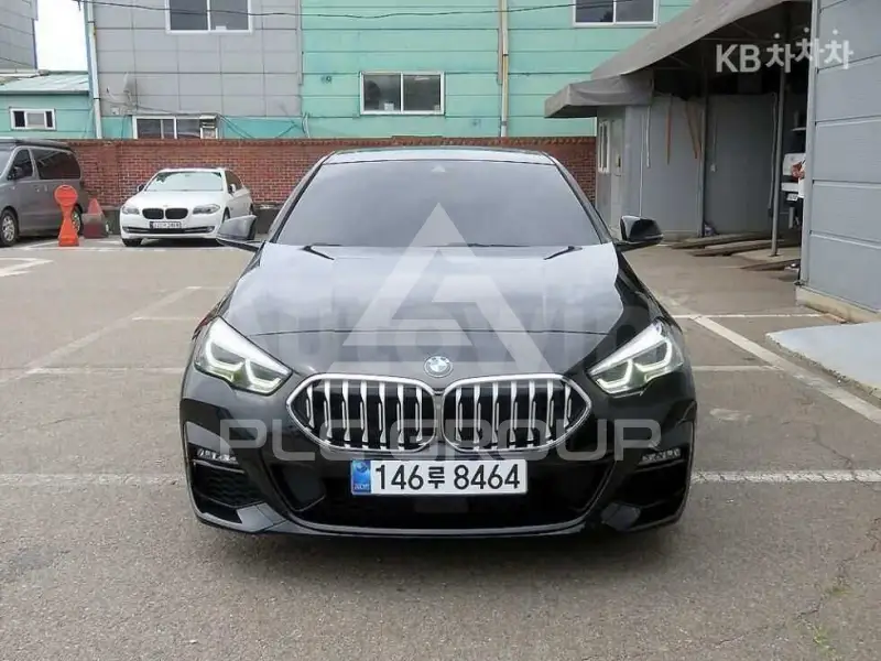 2024 BMW 218