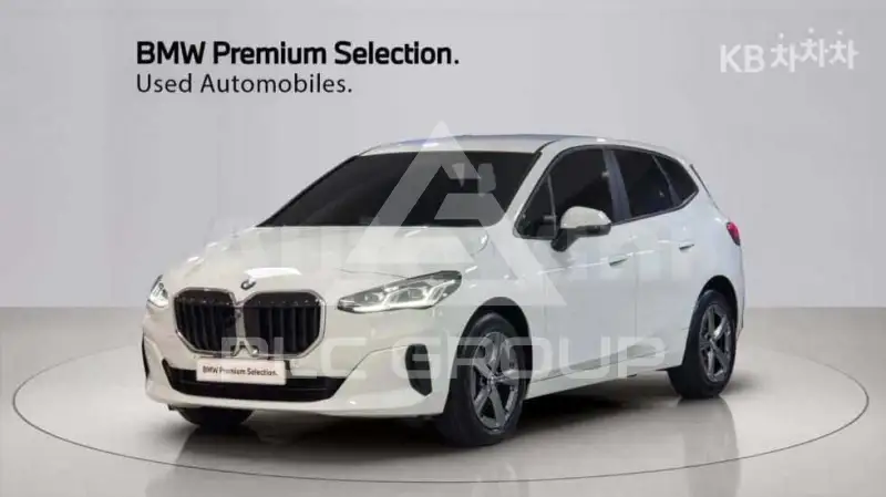 2024 BMW 218