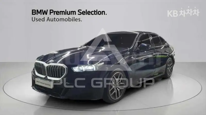 2024 BMW 523