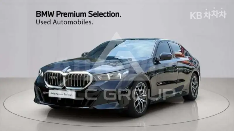 2024 BMW 523
