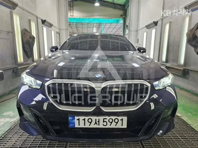 2024 BMW 523