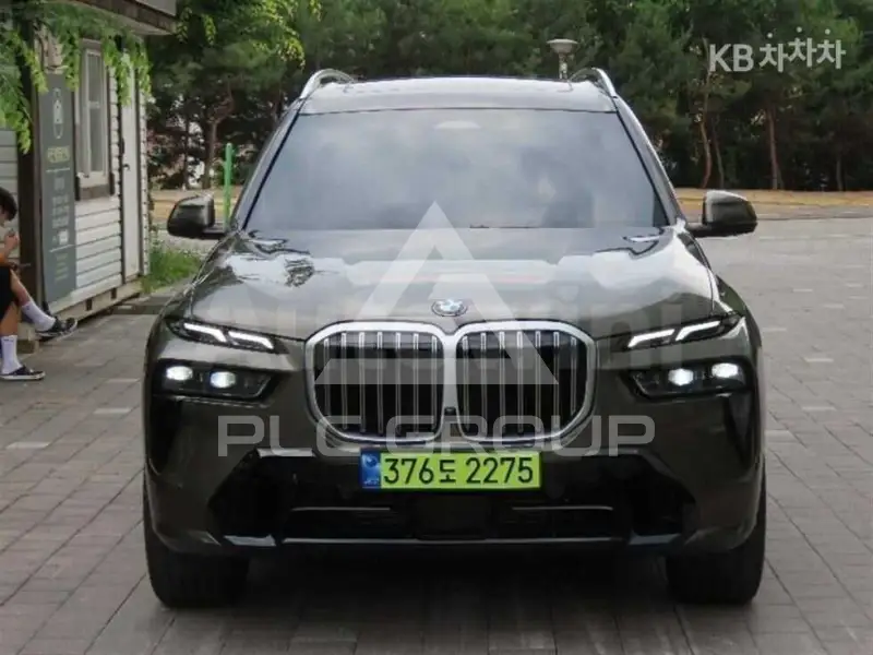 2024 BMW X7