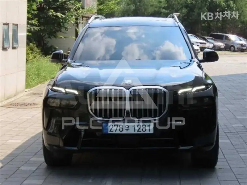 2024 BMW X7
