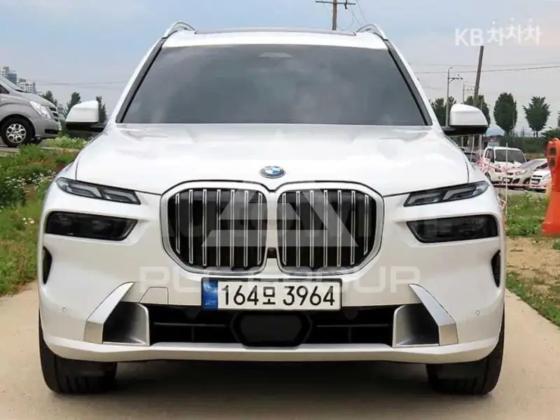 2024 BMW X7