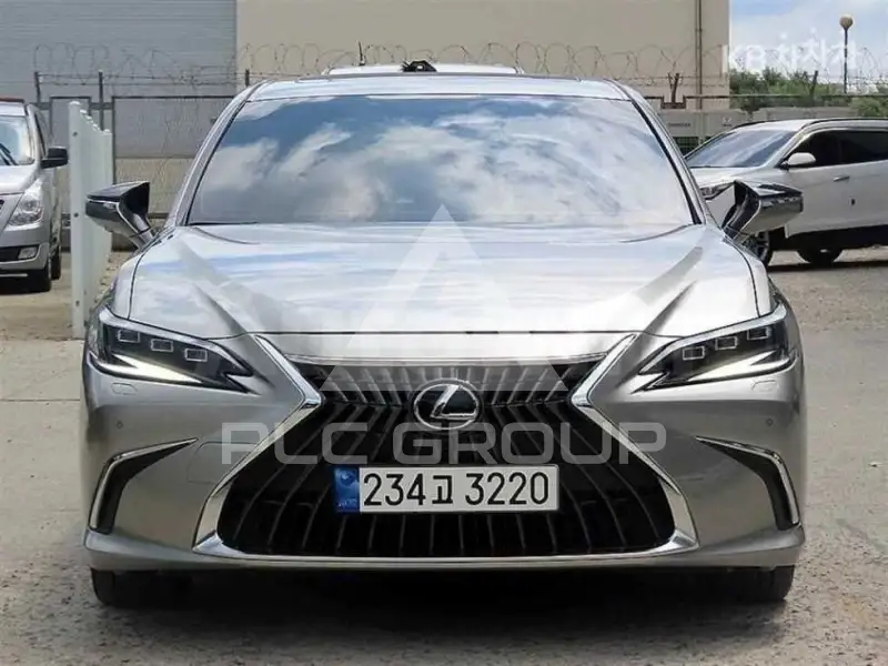 2024 Lexus ES