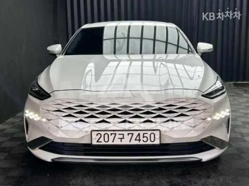 2024 KIA K8