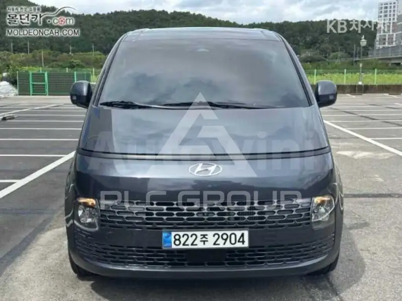 2024 Hyundai Staria