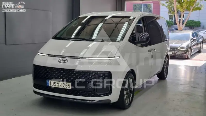 2024 Hyundai Staria