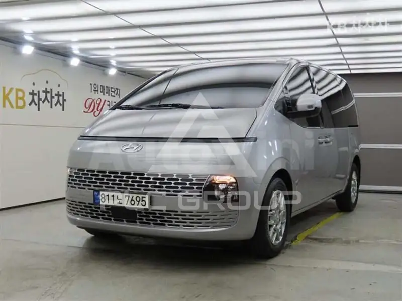 2024 Hyundai Staria