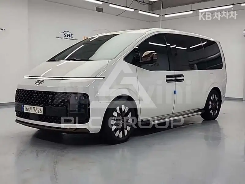 2024 Hyundai Staria