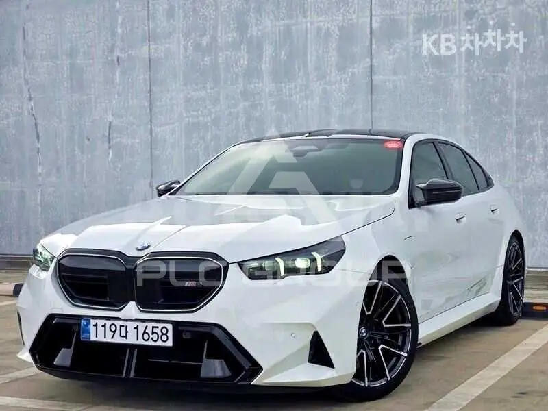 2025 BMW M1
