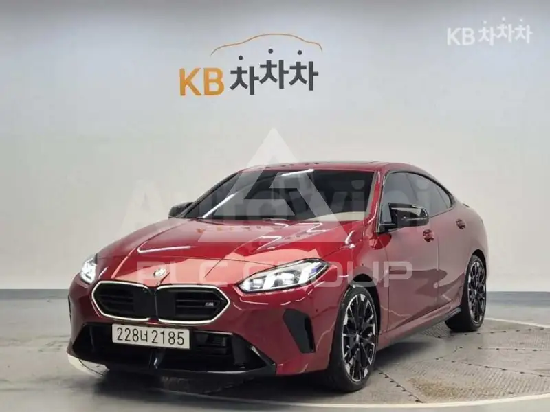 2025 BMW 218