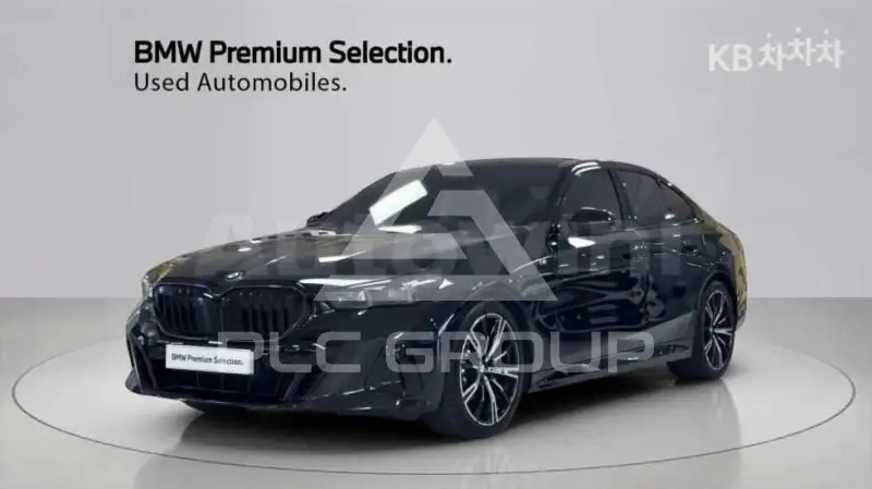 2025 BMW 523