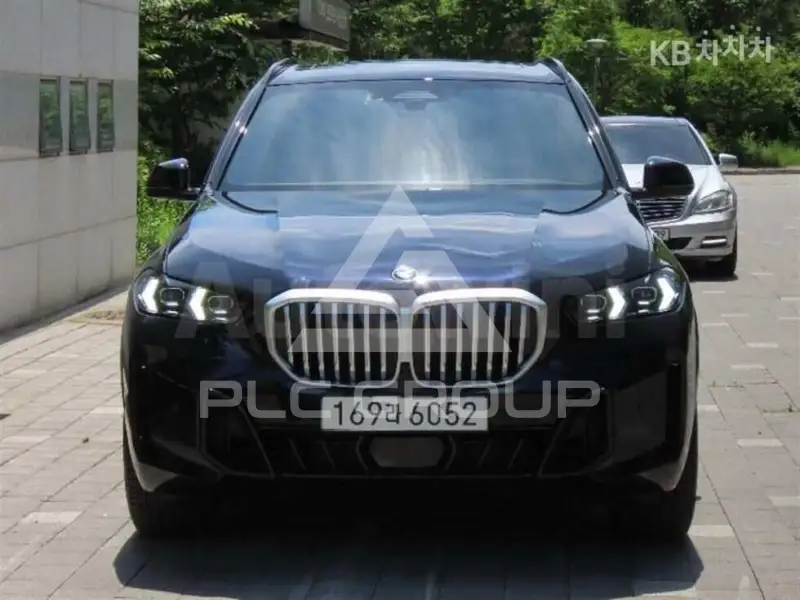 2025 BMW X5