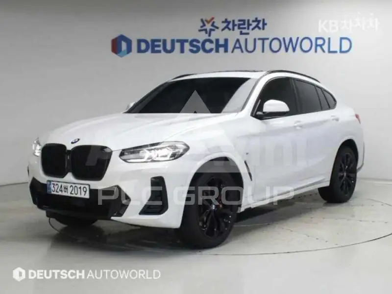 2025 BMW X4
