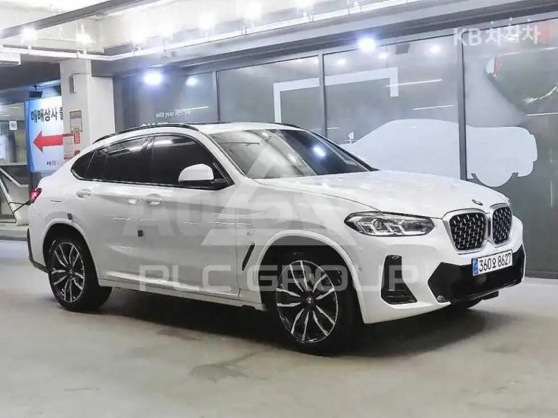 2025 BMW X4