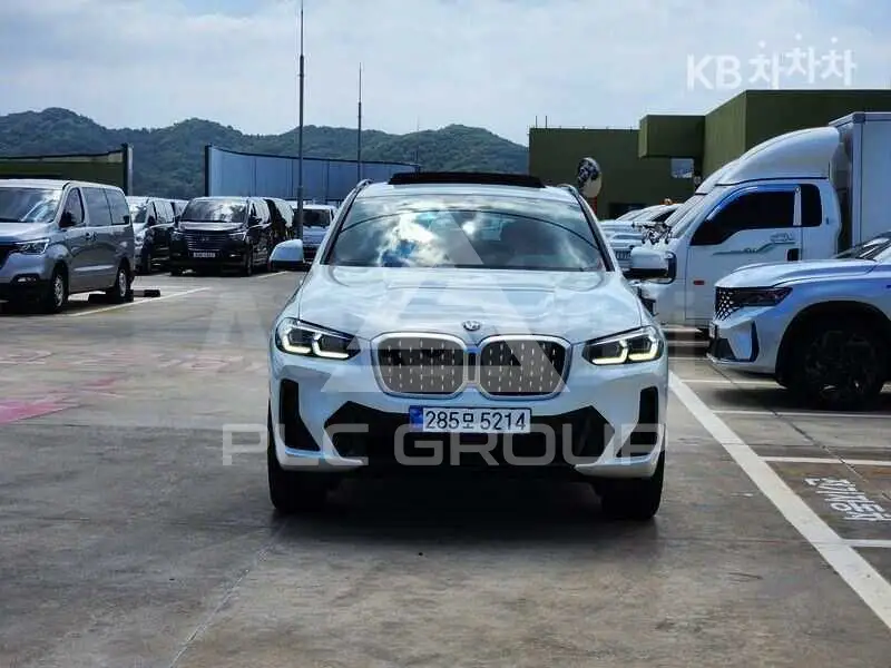2025 BMW X4