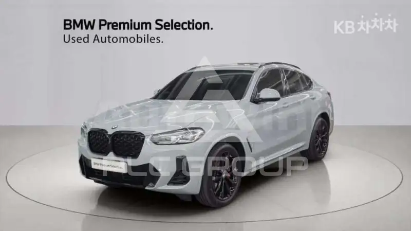 2025 BMW X4