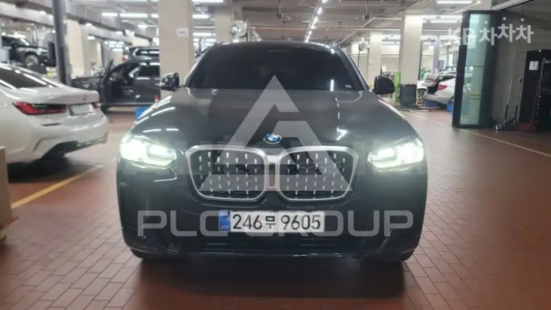 2025 BMW X4