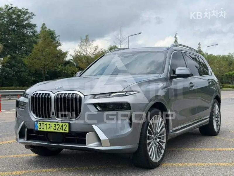 2025 BMW X7