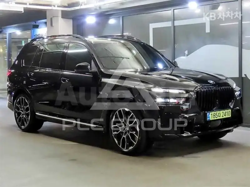 2025 BMW X7