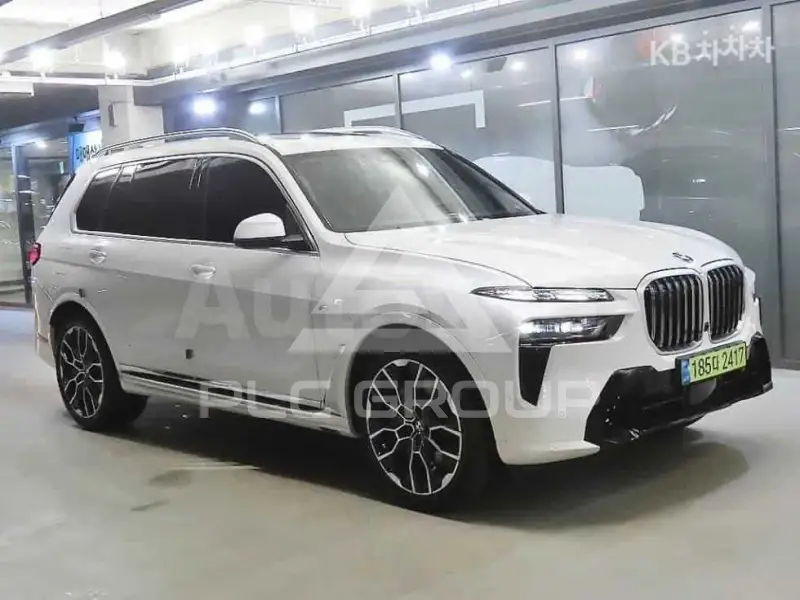 2025 BMW X7