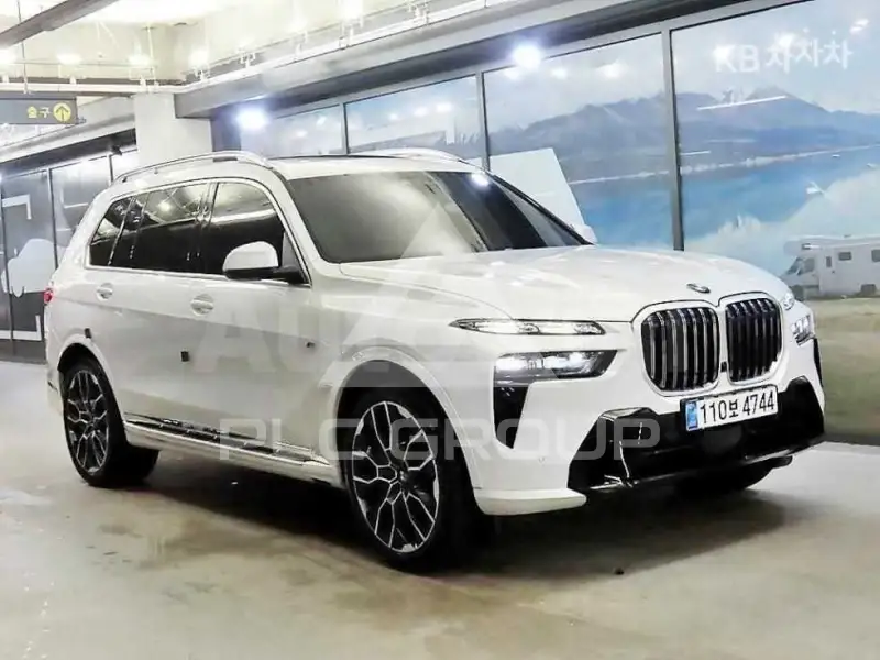 2025 BMW X7