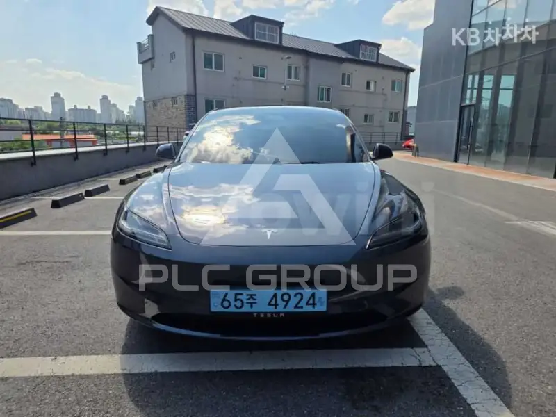 2025 Tesla Model 3