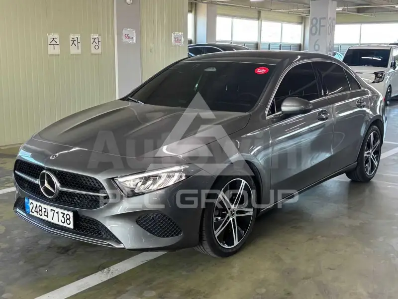 2025 Mercedes Benz A
