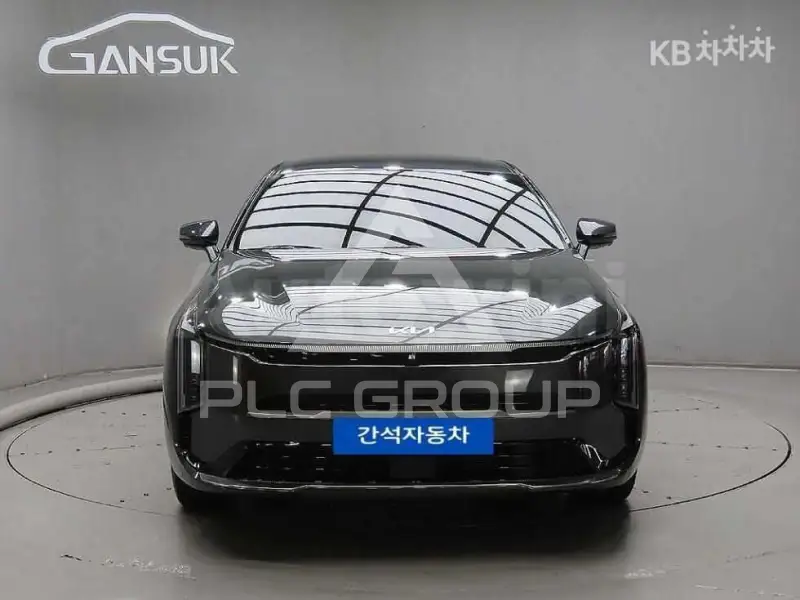 2025 KIA K8