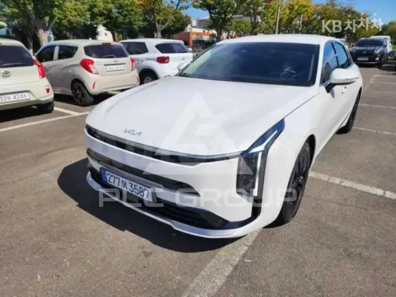 2025 KIA K8