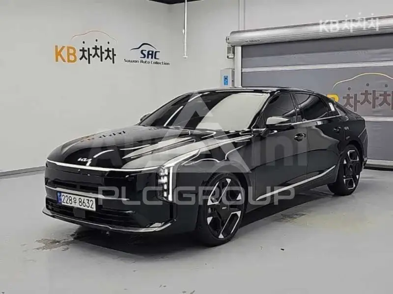 2025 KIA K8