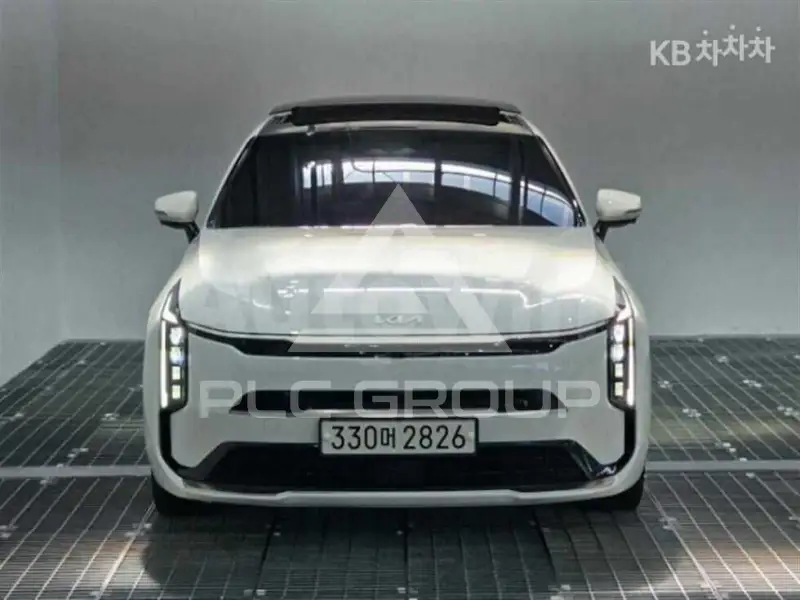 2025 KIA K8