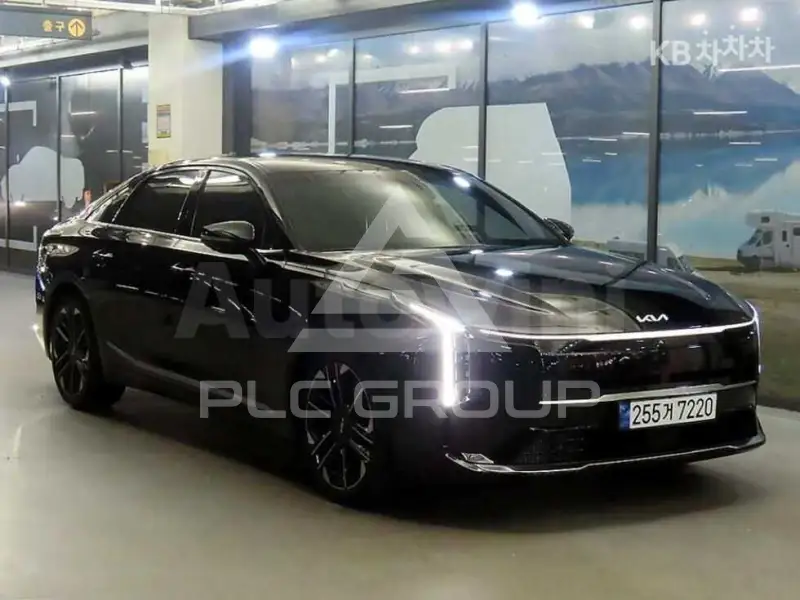 2025 KIA K8