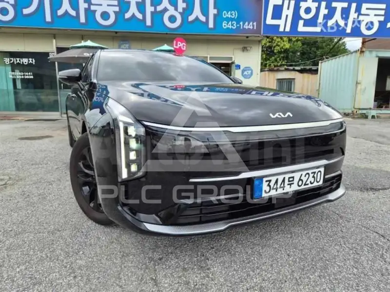 2025 KIA K8