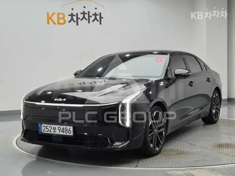 2025 KIA K8