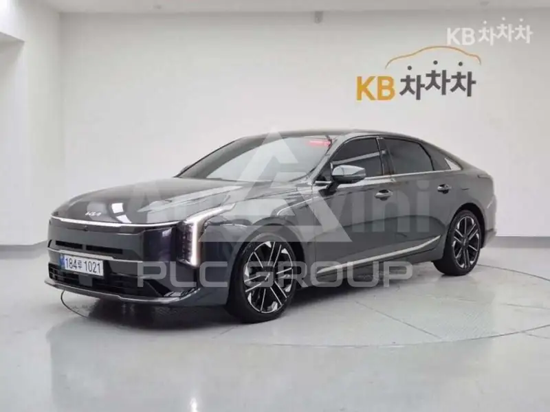 2025 KIA K8