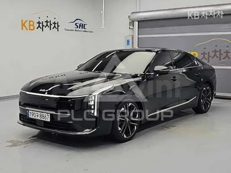 2025 KIA K8